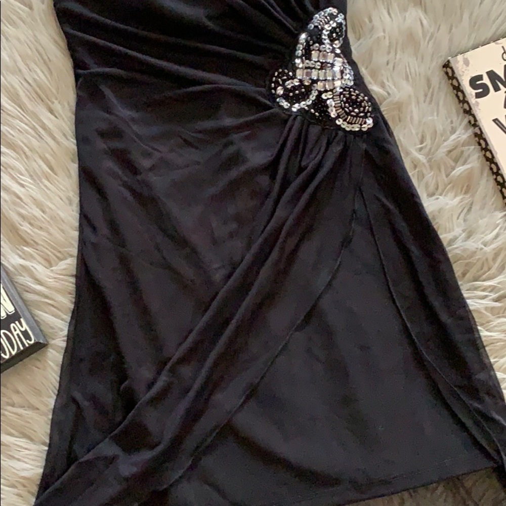 Dress - Picture 4 of 5